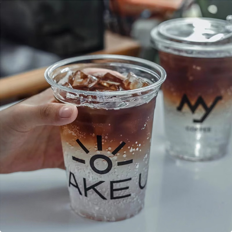 Plastic beker aangepast logo Y - Coffee Tea Logo recensie en prijs